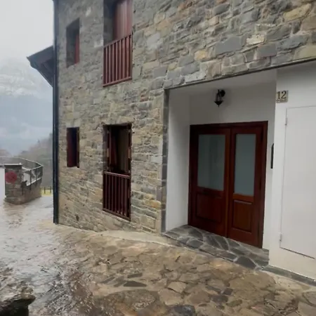 Casa Tramatorcuato Apartment Tramacastilla de Tena